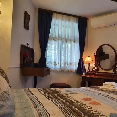 The House With The Bell / Къщата С Камбанката Apartment *