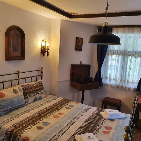 The House With The Bell / Къщата С Камбанката Apartment *